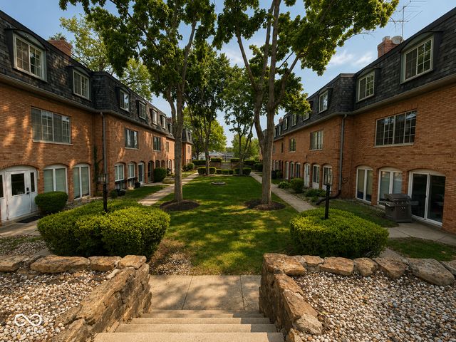5158 Brendonshire Court, Indianapolis, IN 46226