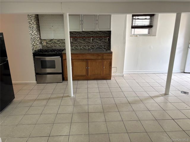 1712 Jarvis Avenue, Bronx, NY 10461