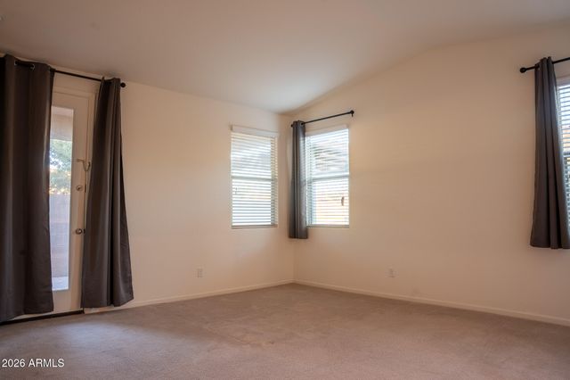 5343 W HACKAMORE Drive, Phoenix, AZ 85083