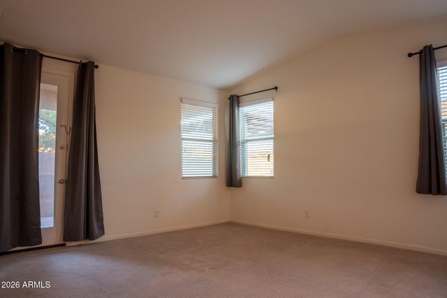 5343 W HACKAMORE Drive, Phoenix, AZ 85083