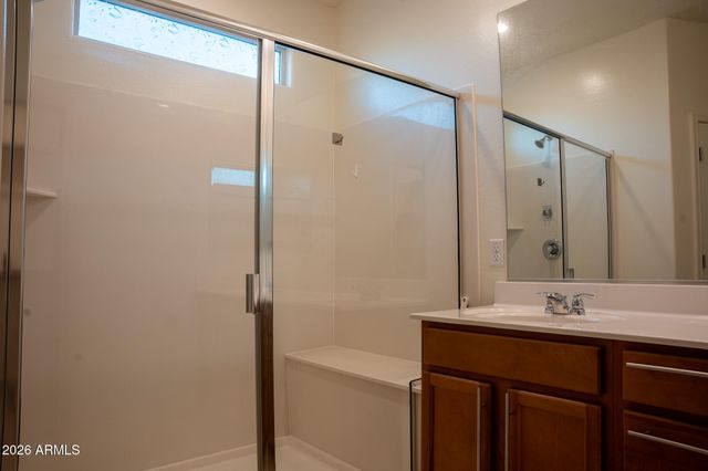 5343 W HACKAMORE Drive, Phoenix, AZ 85083