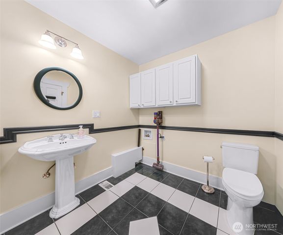 1843 41st Avenue E, Seattle, WA 98112