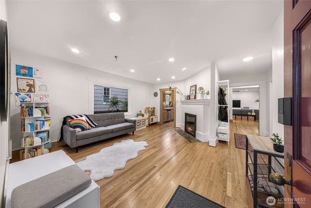 1843 41st Avenue E, Seattle, WA 98112