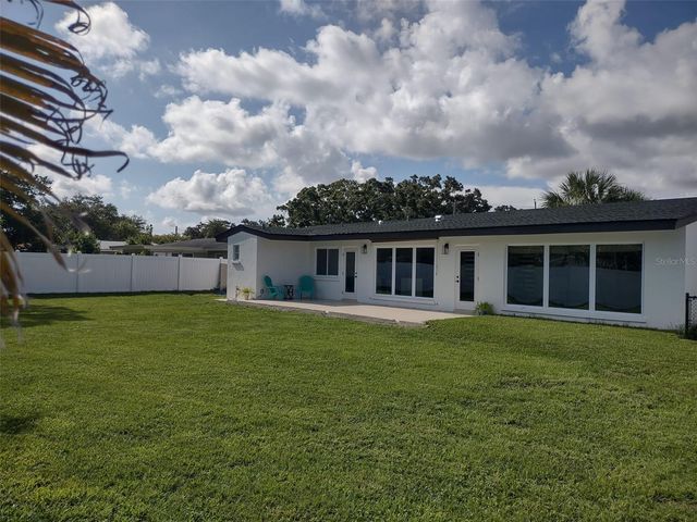 2713 RENATTA DRIVE, Belleair Bluffs, FL 33770