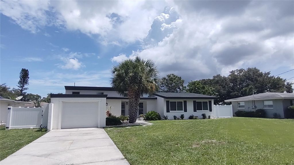 2713 RENATTA DRIVE, Belleair Bluffs, FL 33770