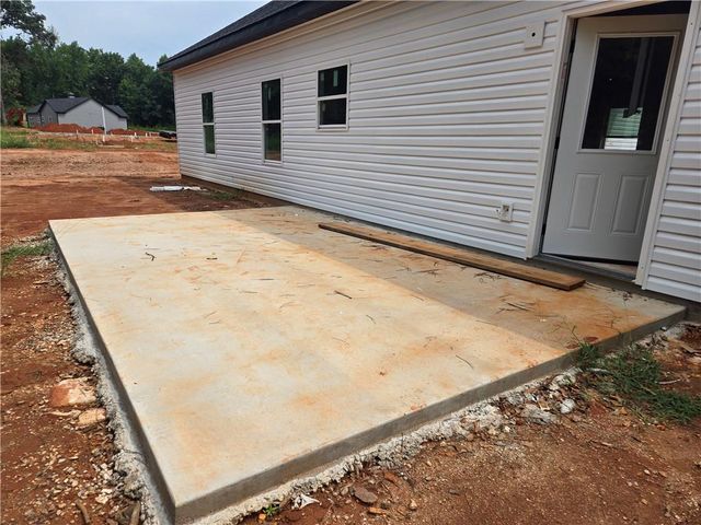 154 Preserve Trail, Lavonia, GA 30553
