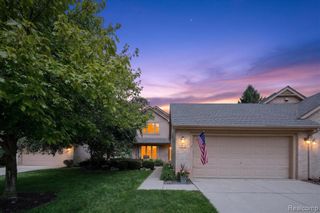 1213 Autumn Drive, Troy, MI 48098