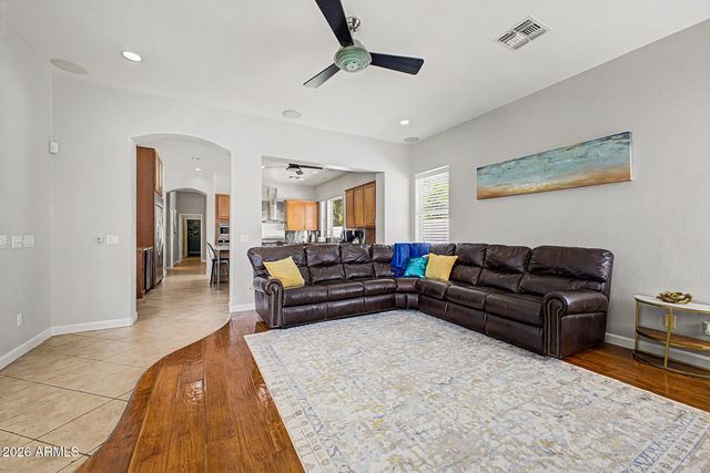 2725 S SIERRA Street, Gilbert, AZ 85295