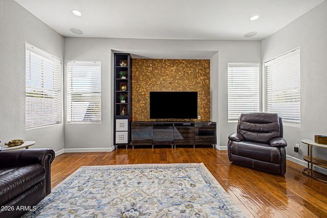 2725 S SIERRA Street, Gilbert, AZ 85295