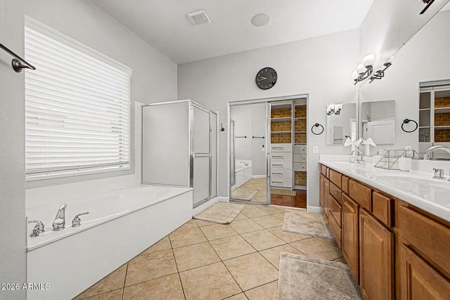2725 S SIERRA Street, Gilbert, AZ 85295