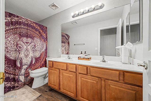 2725 S SIERRA Street, Gilbert, AZ 85295