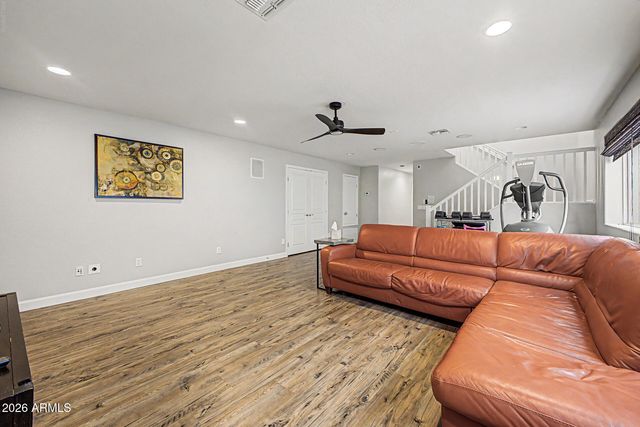 2725 S SIERRA Street, Gilbert, AZ 85295