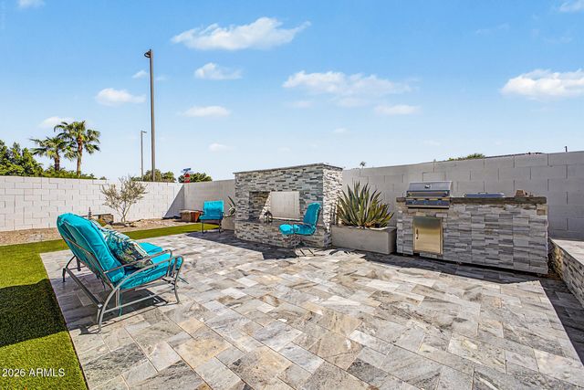 2725 S SIERRA Street, Gilbert, AZ 85295