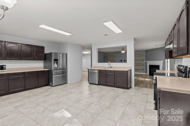 12624 Dervish Lane, Charlotte, NC 28269