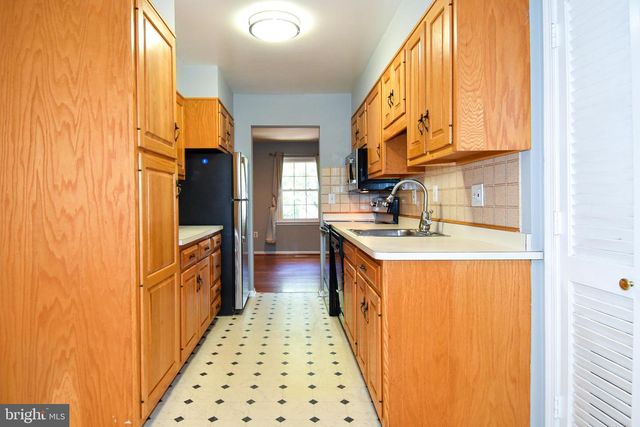 14 FENCELINE DR, Gaithersburg, MD 20878