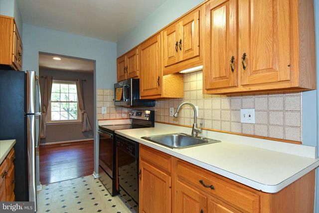 14 FENCELINE DR, Gaithersburg, MD 20878