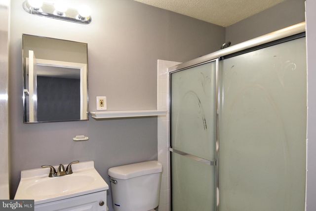 14 FENCELINE DR, Gaithersburg, MD 20878