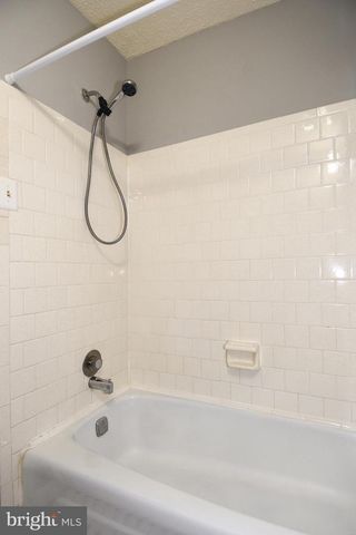 14 FENCELINE DR, Gaithersburg, MD 20878