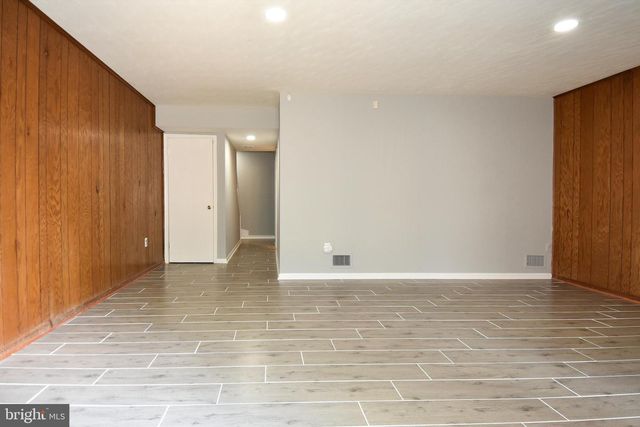 14 FENCELINE DR, Gaithersburg, MD 20878