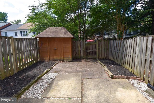 14 FENCELINE DR, Gaithersburg, MD 20878