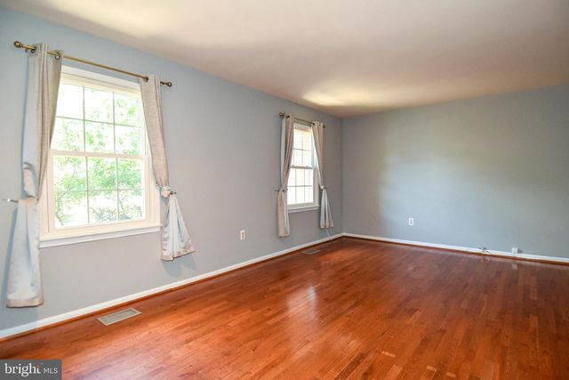 14 FENCELINE DR, Gaithersburg, MD 20878