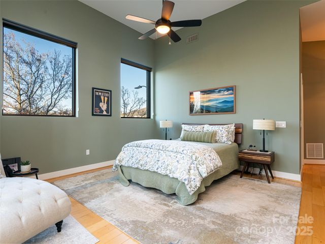 60 N Market Street 117, Asheville, NC 28801