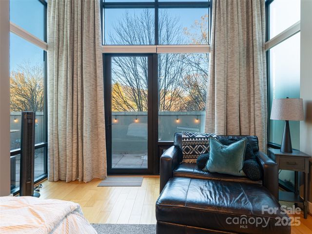 60 N Market Street 117, Asheville, NC 28801