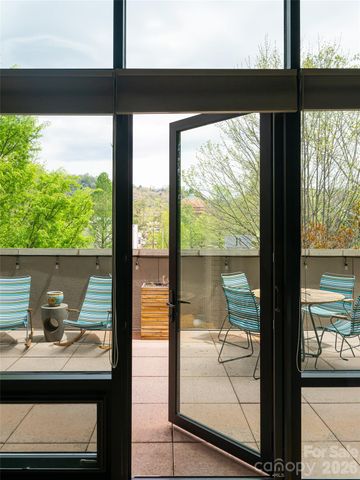 60 N Market Street 117, Asheville, NC 28801