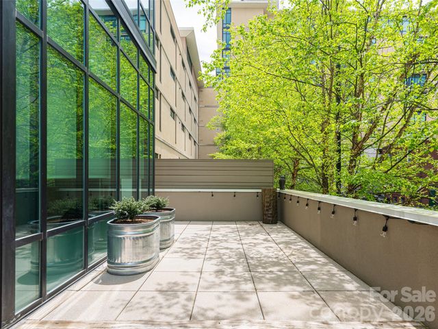 60 N Market Street 117, Asheville, NC 28801