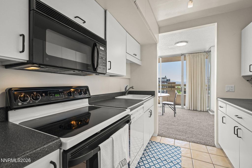 Image 10 of property listing at 100 N Arlington Avenue UNIT 10E, Reno, NV 89501