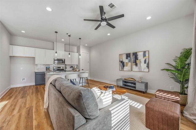 13134 Perennial Springs Drive, Houston, TX 77048