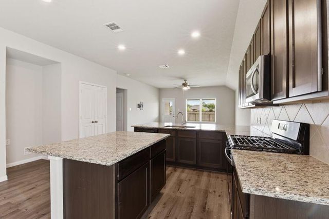 5407 James Michael Drive, Rosharon, TX 77583