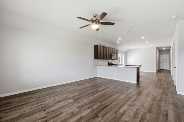 5407 James Michael Drive, Rosharon, TX 77583