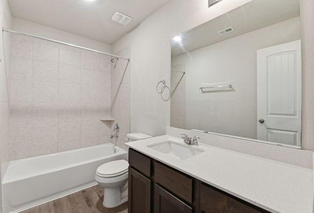 5407 James Michael Drive, Rosharon, TX 77583