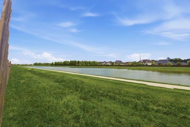 5407 James Michael Drive, Rosharon, TX 77583