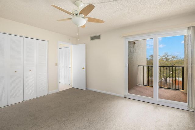 225 COUNTRY CLUB DRIVE F-1401, Largo, FL 33771