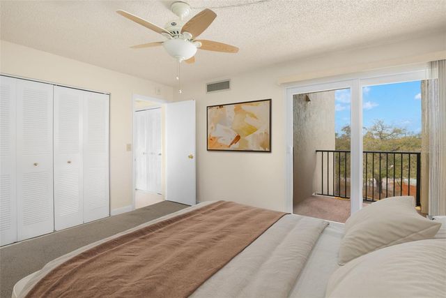 225 COUNTRY CLUB DRIVE F-1401, Largo, FL 33771