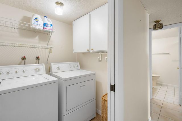 225 COUNTRY CLUB DRIVE F-1401, Largo, FL 33771