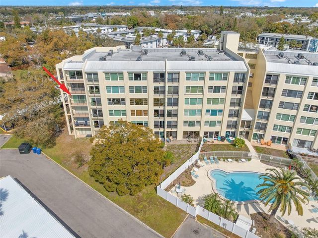 225 COUNTRY CLUB DRIVE F-1401, Largo, FL 33771