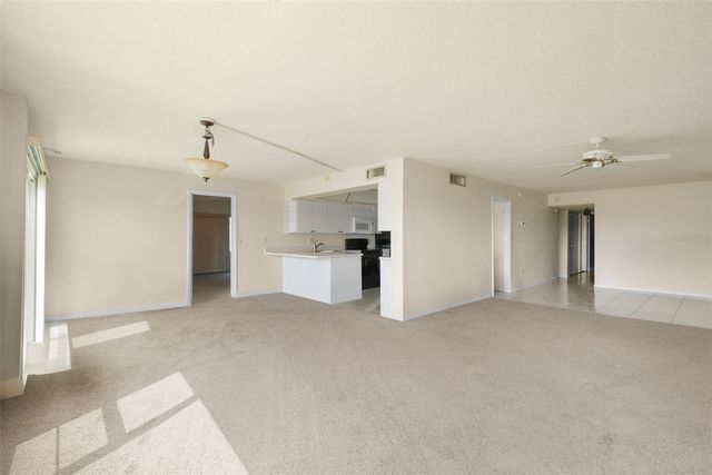 225 COUNTRY CLUB DRIVE F-1401, Largo, FL 33771