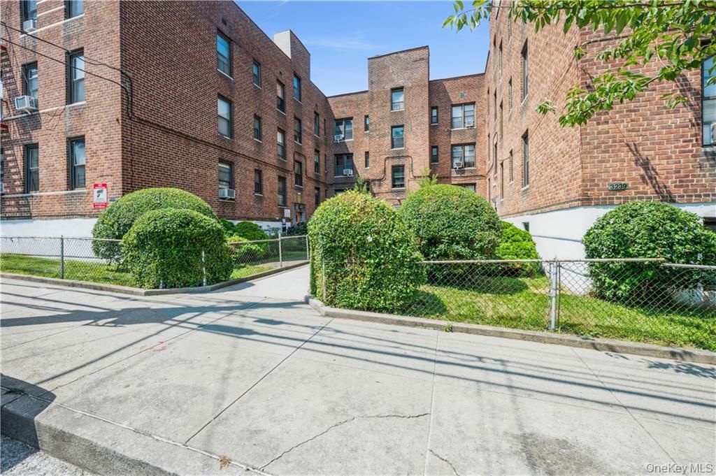3231 Barker Ave Avenue 2A, Bronx, NY 10467