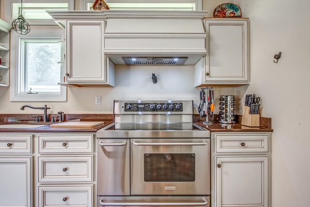 1215 BEAVER CREEK RD, Braden, TN 38049