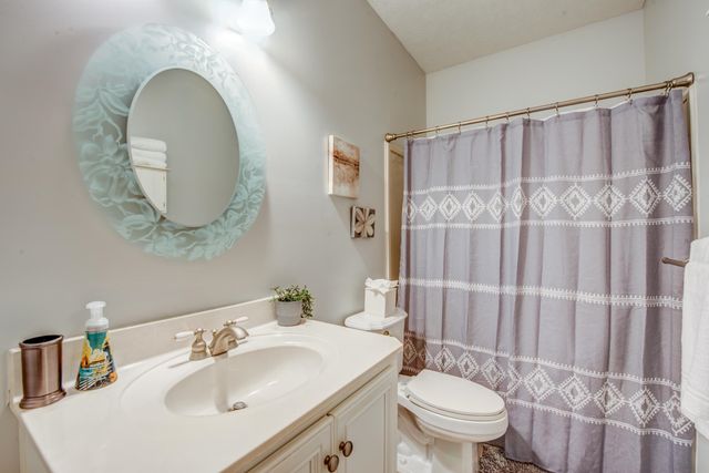 1215 BEAVER CREEK RD, Braden, TN 38049