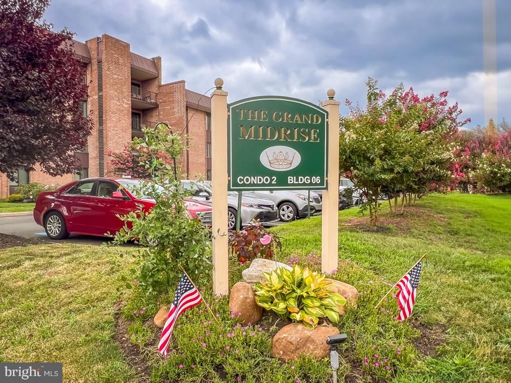 6311-00 DELAIRE LANDING RD #311, PHILADELPHIA, PA 19114 — exterior