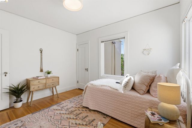 4021 Waterhouse, Oakland, CA 94602