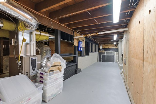 4021 Waterhouse, Oakland, CA 94602