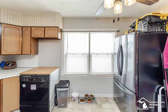 1008 Maple Avenue, Monroe, MI 48162