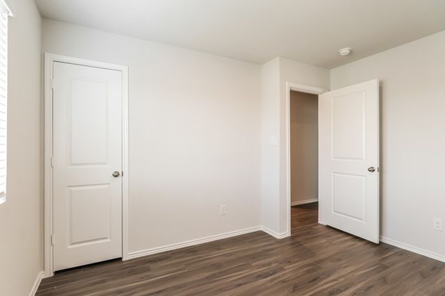 506 Sussex Place, Everman, TX 76140
