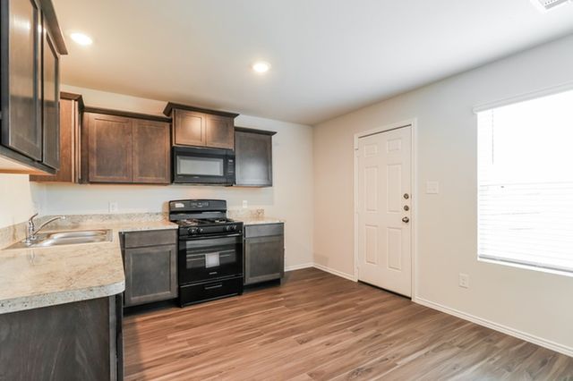 506 Sussex Place, Everman, TX 76140