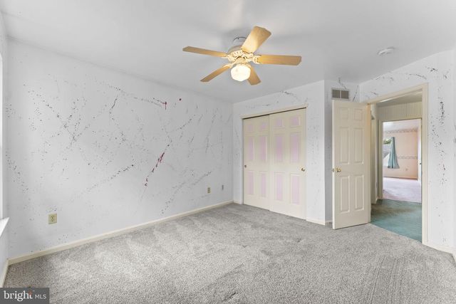 1136 RED BARN LN, Quakertown, PA 18951